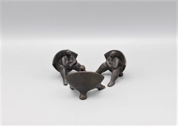 jan leeuwenburgh  werkoverleg  brons    p.s.  600   samen  5 x 15cm  2  736